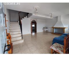 Chalet en Venta en La Carlota, Córdoba