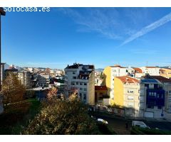 Vivienda totalmente exterior, con dos plazas de garaje en el centro de Vigo. Ref. P397