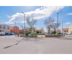 Ponemos a la ventaEstas dos casas se encuentran juntas en el corazón del pintoresco pueblo de Ambroz