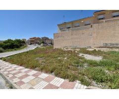 Se vende solar en Calle Cádiz Nº 12, una de las mejores zonas de Padul
