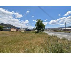 Se vende gran terreno rústico con opción industrial en Padul