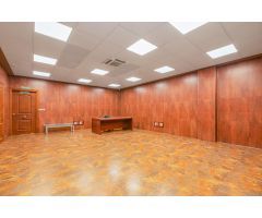 ???? ¡Oportunidad única! Local Comercial en Granada – Zona Parque del Genil ????