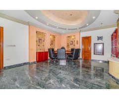 ???? ¡Oportunidad única! Local Comercial en Granada – Zona Parque del Genil ????