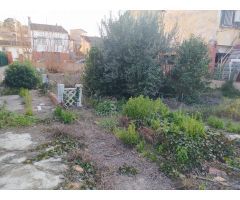 Terreno completamente plano en el centro de la poblaci?n de Sant Fost de Campcentelles