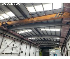 NAVE INDUSTRIAL CON PUENTES GRUA