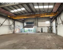 NAVE INDUSTRIAL CON PUENTES GRUA