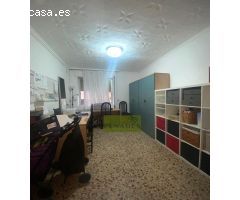 Casa de pueblo en el centro