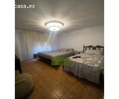 Casa de pueblo en el centro