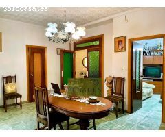 GRAN CASA EN PLENO CENTRO