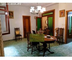 GRAN CASA EN PLENO CENTRO