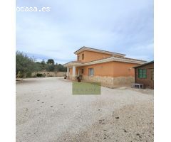 ESTUPENDO CHALET EN ZONA SANTA ANA