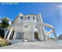 Exclusiva Villa Con Buenas vistas y Gran Amplitud!!