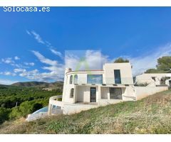 Exclusiva Villa Con Buenas vistas y Gran Amplitud!!