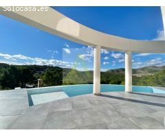 Exclusiva Villa Con Buenas vistas y Gran Amplitud!!