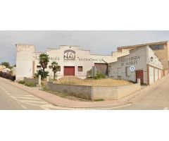 En Masllorenç! Nave industrial polivalente con muelle de carga, oficinas y amplia superficie