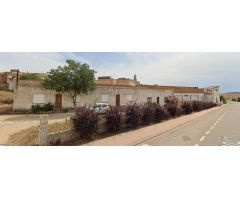 En Masllorenç! Nave industrial polivalente con muelle de carga, oficinas y amplia superficie