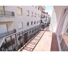 Piso totalmente reformado en segunda línea de mar
