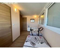 Piso en Poniente con vistas al mar recién reformado
