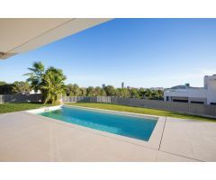 Villas con un terreno enorme y garaje