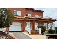 Chalet en Venta en Maçanet de la Selva – Zona Residencial Park