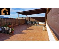 IMPRESIONANTE ÁTICO EN VENTA EN UNA ZONA TRANQUILA DE TORDERA, CERCA DEL CENTRO