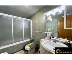 BONITO PISO CON PARKING INCLUIDO Y CERCA DEL MAR EN PINEDA!!