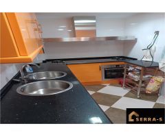 ¡Descubre tu nuevo hogar frente al mar en Pineda de Mar!