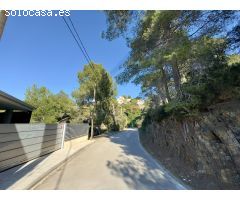 GRAN PARCELA EN LA URBANIZACION LA VALL DE SANTA SUSANNA!!