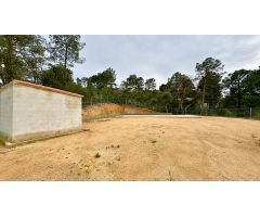 TERRENO URBANIZABLE, LLANO Y BIEN UBICADO EN LLORET!!