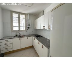 Oportunidad Única en el Corazón de Sant Boi! Casa con Gran Potencial