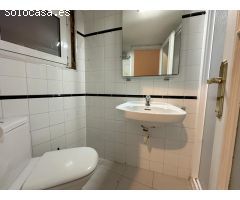 Oportunidad Única en el Corazón de Sant Boi! Casa con Gran Potencial