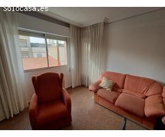 Piso de tres dormitorios con garaje y trastero – 90 m²