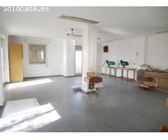 EDIFICIO DE 2 PLANTAS Y TERRAZA EN LA ZONA DE LA HUERTA NUEVA