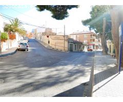 GRAN EDIFICIO A LA VENTA EN LA ZONA DEL 9 DE OCTUBRE DE PETRER