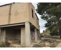 CASA DE CAMPO CON MUCHÍSIMO POTENCIAL CON MÁS DE 100.000M2 DE PARCELA