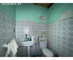 LOCAL COMERCIAL IDEAL PARA CONVERTIR EN VIVIENDA A ESCASOS METROS DE LA GRAN AVENIDA