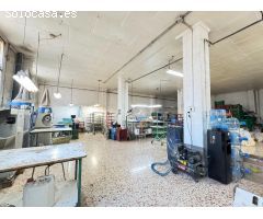 ESTUPENDO LOCAL COMERCIAL ESQUINA IDEAL PARA CONVERTIR EN VIVIENDA