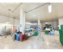 ESTUPENDO LOCAL COMERCIAL ESQUINA IDEAL PARA CONVERTIR EN VIVIENDA