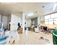 ESTUPENDO LOCAL COMERCIAL ESQUINA IDEAL PARA CONVERTIR EN VIVIENDA