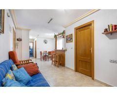 ¡Apartamento a solo 130 metros de la playa de la Mata!