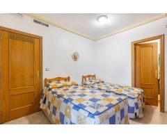 ¡Apartamento a solo 130 metros de la playa de la Mata!