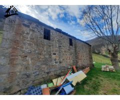 VENTA DE CABAÑA RURAL CON FINCA EN VEGA DE PAS