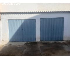 Garaje en Venta en Iznájar, Córdoba