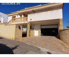 Villa independiente en Mojácar, junto al Centro comercial
