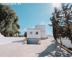 Despierta Frente al mar: Fantástica Villa de Ensueño en Mojácar.
