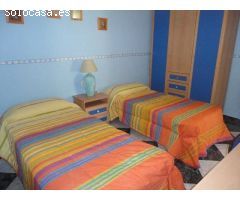 Chalet de 3 Plantas a Escasos 80 m de la Playa en Vera