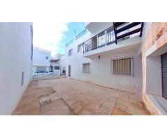 Un hogar frente al mar: Adosado con encanto en Mojácar.