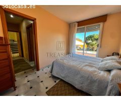 Chalet de Ensueño en Cala Flores: Lujo, Naturaleza y Vistas Inigualables.
