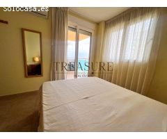 Descubre tu refugio junto al mar en este luminoso apartamento de dos dormitorios en La Manga