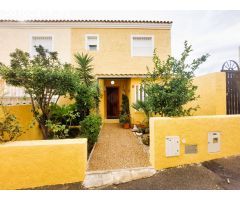 Bungalow Pareado en Venta en Alfaz del Pi – 4 Dormitorios, Terraza, Piscina y Más